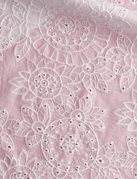 Learn All About Enchanting Eyelet Fabric - Threads Simple Strapless Dress, Diy Lace Trim, 2024 Ideas, Eyelet Fabric, Eyelet Embroidery, Hand Printed Fabric, Be Simple, Boutique Dress Designs, Net Fabric