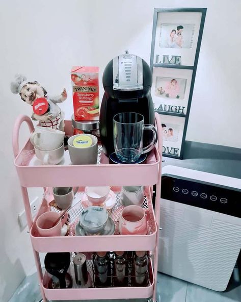 The Top 63 Bar Cart Ideas Coffee Bar Cart, College Bedroom Decor, Dream Dorm Room, Cart Ideas, Dorm Inspiration, Coffee Cart, College Bedroom, College Dorm Room Decor, Dorm Room Designs