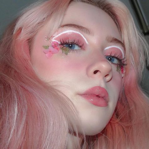 Makeup inspo, fairy makeup, grunge makeup, pink makeup, y2k makeup, makeup looks, egirl aesthetic, flower makeup, graphic eyeliner Flower Nose Makeup, Floral Makeup Aesthetic, Pink Aesthetic Makeup Looks, Pink Flower Makeup Looks, Flower Elf Makeup, Cherry Blossom Makeup Look, Rose Makeup Look Flower, Rose Makeup Flower, Fairy Like Makeup