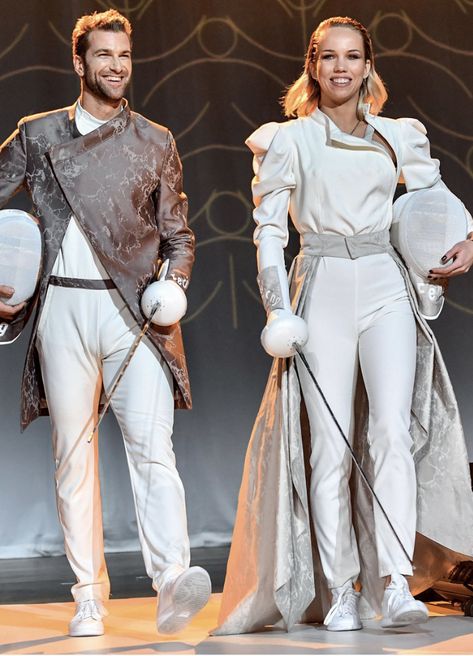 Fencing Stance, Fencing Clothes, Fencing Poses, Fencing Armor, Fencing Fashion, Amtgard Garb, Prada Fw24, Fencing Uniform, Fencing Outfit