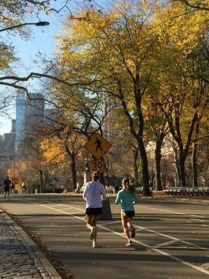 Running City Aesthetic, Runners High Aesthetic, Running In Autumn, Run A Marathon Aesthetic, Central Park Running, Running Central Park, Running In Central Park, City Running Aesthetic, Running In New York