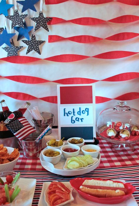 Hot Dog Party, 4th Of July Party Ideas, Fourth Of July Cakes, Hot Dog Bar, Usa Party, American Party, Fourth Of July Decorations, 4th Of July Desserts, Magnetic Toys