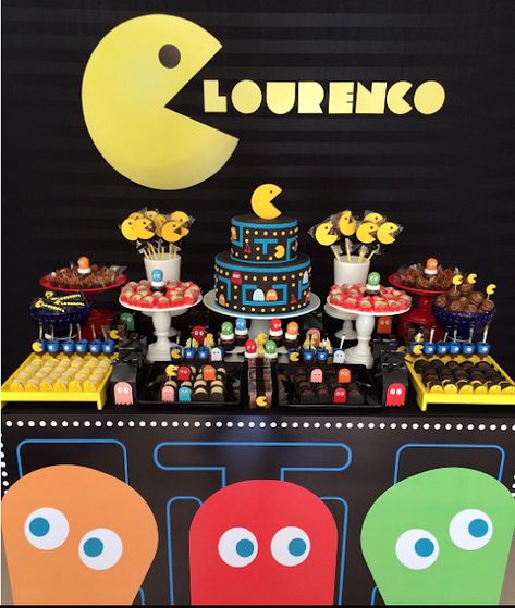 Packman Birthday Party Ideas, Retro Gaming Party, Pacman Party Games, Pacman Theme Party, Pacman Party Decorations, Pac Man Party Ideas, Pacman Party Ideas, Pac Man Party Decorations, Arcade Birthday Party Ideas