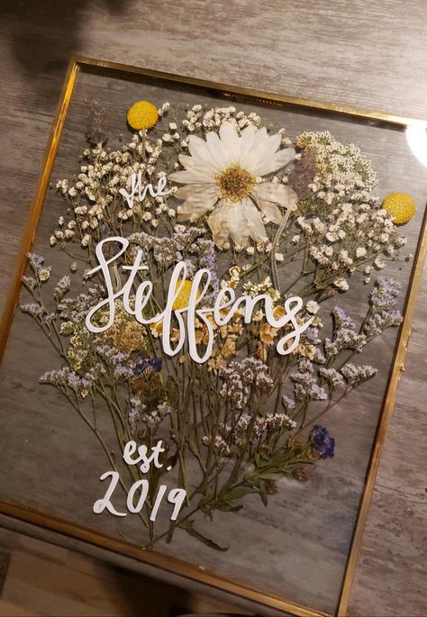 Diy Pressed Flowers, Future Wedding Plans, Wedding Goals, Wedding Keepsakes, Wedding Wishes, Angkor, Here Comes The Bride, A Sign, Mr Mrs