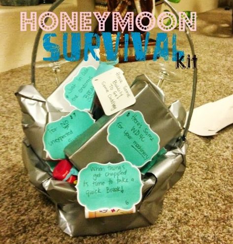 Honeymoon Survival Kit, Honeymoon Kit, Honeymoon Gift Baskets, Honeymoon Basket, Survival Kit Ideas, Bubble Bath Candles, Sparkling Cider, Survival Supplies, Beach Honeymoon