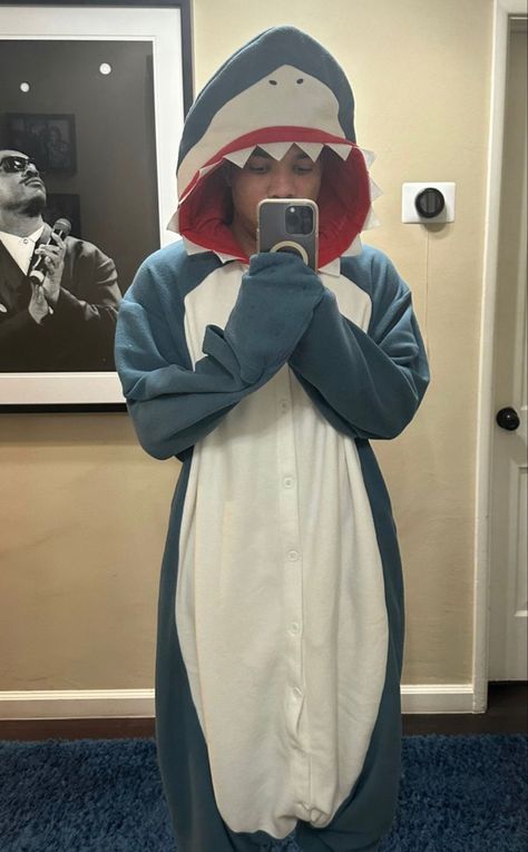 Shark Onesie Aesthetic, Shark Costume Halloween, Shark Onesie Halloween Costumes, Shark Costume Ideas, Shark Aesthetic Outfits, Shark Core Outfits, Halloween Onesie Costumes, Shark Costume Women, Sharkcore Outfits