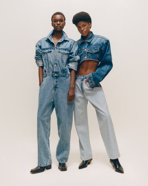 Denim remains a timeless wardrobe staple that is more popular than ever. The original workwear that works everywhere. This season, there is a high demand for classic denim pieces in various shapes and styles. Denim is a reliable and safe purchase during uncertain times, and it continues to lead the way in understated fashion. It is available in many washes and endless silhouettes, making it a versatile material. Traditional Jumpsuit, Denim Photoshoot, The Frankie Shop, All Jeans, Frankie Shop, Dark Indigo, Cropped Denim Jacket, Jumpsuit Fashion, Denim Jumpsuit