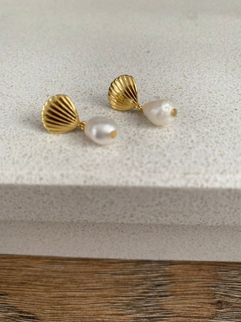 Ibiza 2024, Pearl Clam, Pearl Statement Earrings, Freshwater Pearl Jewelry, Natural Stone Earrings, Pearl Jewelry Wedding, Trending Necklaces, Freshwater Pearl Earrings, Baroque Pearl Earrings