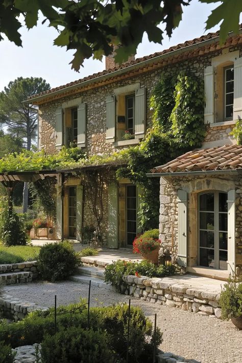 56 Stunning French Country House Exteriors French Country Estate Homes, French Ranch House, French Country Farmhouse Exterior, Country House Exteriors, Southern French Country Home, Cottage House Kitchen, French Farmhouse Exterior, French Country House Exterior, European Farmhouse Exterior