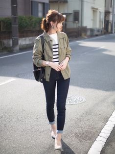 Outfit Autumn, Western Wear Outfits, Casual College Outfits, Korean Casual Outfits, Casual Day Outfits, Elegante Casual, Korean Girl Fashion, Korean Fashion Trends, Casual Chic Outfit