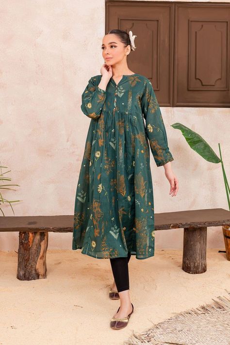 Summer Frock Designs, Simple Frock Design, Pakistani Fashion Casual, Trendy Shirt Designs, Stylish Short Dresses, Pakistani Dresses Casual, Beautiful Pakistani Dresses, Salwar Kamiz, Modest Dresses Casual