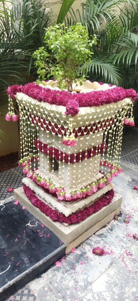 Tulasi Vivah Decoration, Tulsi Pot Decoration Ideas, Tulsi Decoration Ideas, Tulsi Puja Decoration, Tulsi Plant Decor, Tulsi Vivah Decoration At Home, Flower Decorations For Home Indian Pooja, Tulsi Pooja Decoration, Pooja Room Decoration Ideas With Flowers