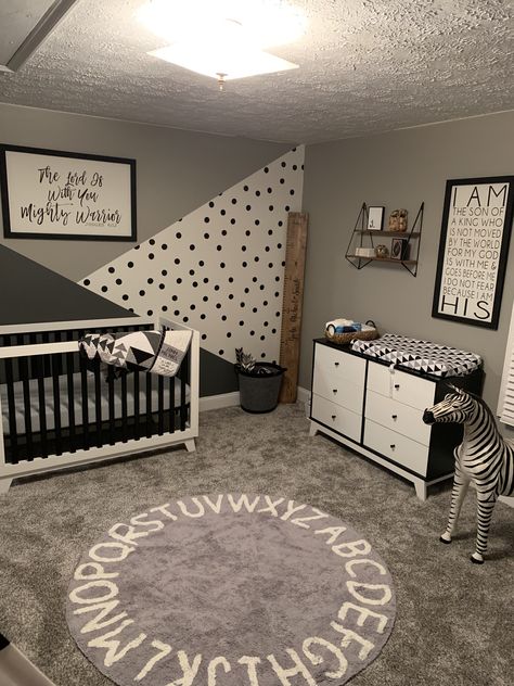 Baby Boy Nursery Room Ideas, Organization Nursery, Boy Nurseries, Grey Nursery Boy, Nursery Gender Neutral, Gender Neutral Baby Nursery, Baby Room Themes, Baby Room Neutral, Nursery Room Design