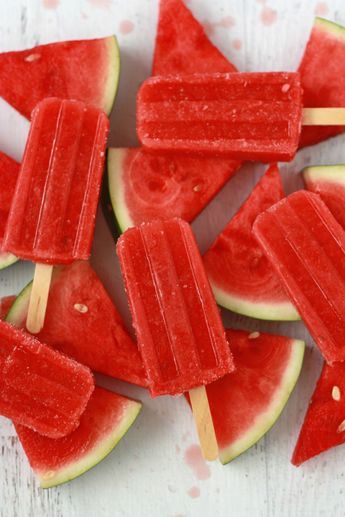 Ginger Popsicles, Healthy Popsicle Recipes, Blender Food, Watermelon Popsicles, Healthy Popsicles, Tuesday Tips, Fruit Popsicles, Homemade Popsicles, Watermelon Seeds