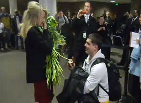 The Ultimate Airport Proposal 😍❤️😍❤️😍❤️😍❤️😍❤️😍❤️😍❤️😍❤️😍❤️😍❤️ Up Proposal, Engagement Proposals, Ways To Propose, At Airport, Romantic Proposal, Disney Fantasy, Surprise Proposal, Cute Wedding Ideas, Proposal Engagement