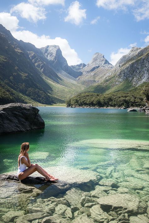 Summer in the southern hemisphere means hiking in New Zealand. Here are some of the best hikes on the South Island. #NewZealand #Hiking Camping Honeymoon, Jess Wandering, Hiking New Zealand, New Zealand Beach, New Zealand Itinerary, New Zealand Adventure, New Zealand Travel Guide, New Zealand Landscape, Visit New Zealand