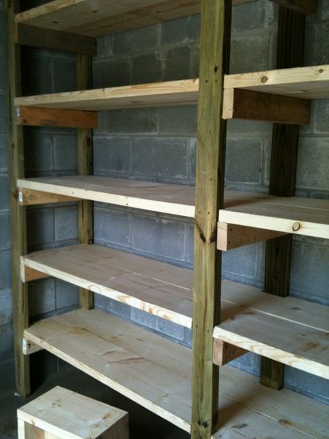 Basement Storage Shelves, Basement Shelving, Diy Storage Shelves, Diy Regal, Garage Storage Shelves, Diy Basement, Tool Storage Diy, Basement Storage, Cellar Design