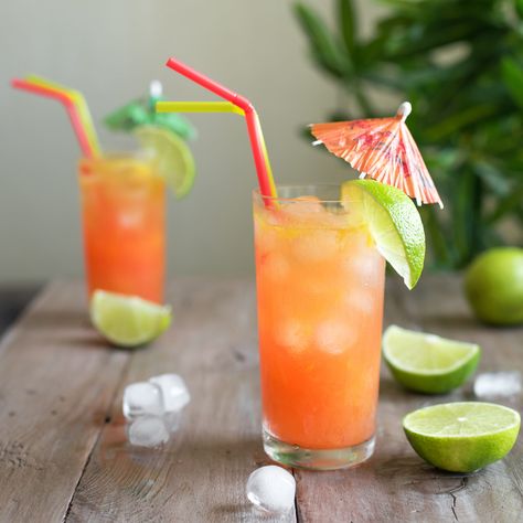 Ro's Rum Runner Tiki Torch Drink, Tiki Torch Drink Recipe, Tiki Bar Drinks Cocktail Recipes, Summer Drinks With Vodka, Tiki Cocktails Recipes, Tiki Bar Drinks, Tiki Drinks Cocktails, Drinks With Vodka, Tiki Drinks Recipes