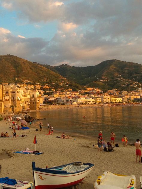 Amalfi Beach, Cefalu Sicily, Summer Abroad, Mediterranean Aesthetic, Italy Vibes, Greece Santorini, Spring Semester, Greece Vacation, Italy Summer