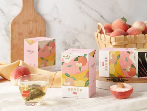 Peach Packaging Design, Fruit Tea Packaging, Peach Packaging, Tea Packing Design, Tea Package Design, Tea Packing, Graphic Designer Studio, Tea Package, Healthy Tea