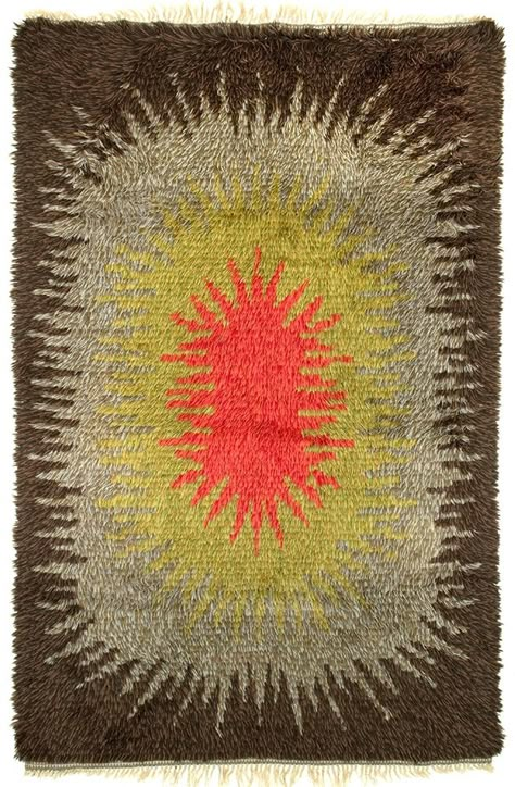 Rya Rug, Funky Rugs, Mellow Yellow, Tufted Rug, Rug Design, Textile Art, Room Inspiration, Fiber Art, Buzzfeed