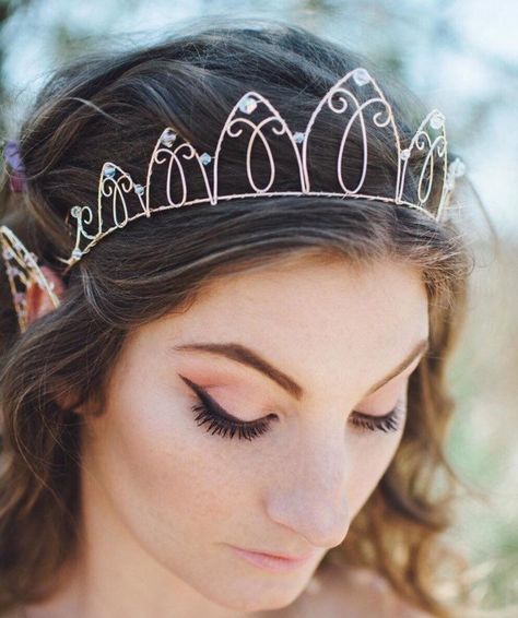 Handmade Tiara, Diy Tiara, Crown Making, Wire Crown, Handmade Tiaras, Crown Photos, Floral Tiara, Fairy Crown, Diy Crown