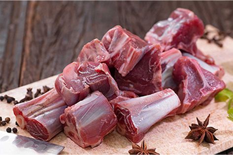 Mutton Meat, Food Engineering, Meat Delivery, Meat Markets, Goat Meat, Food Photoshoot, Lamb Shanks, Raw Chicken, Fresh Meat