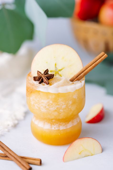 Frozen Apple Cider Mockarita Frozen Apple Cider, Cider Alcohol Drinks, Boozy Apple Cider, Apple Cider Alcohol, Cider Alcohol, Frozen Apple, Cranberry Pumpkin, Holiday Recipes Thanksgiving, Cider Drinks