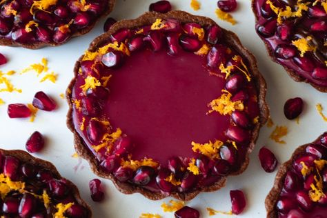 Pomegranate Curd and Orange Tarts - Reality Bakes Pomegranate Curd, Tart Shells Filling, Orange Spice Tea, Pomegranate Recipes, Infused Butter, Mediterranean Meals, Gold Room, Lemon Curd Recipe, Pie Day