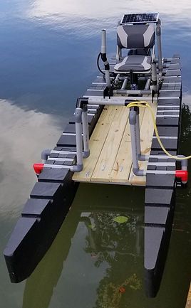 Diy Pontoon, Homemade Boat, Mini Pontoon Boats, Kayak Launch, Small Pontoon Boats, Fishing Pontoon Boats, Boat Upgrades, Kayak Fishing Diy, Sailboat Interior