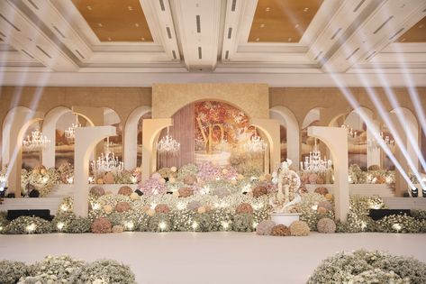 Vitou & Phanin | Wedding Reception Concept, design and installation by: La Couture Phnom Penh -------------------------- La Couture always bring You the Next Level Wedding Contact Us for Info 090 707 777 | 077 861 666 Telegram: https://t.me/lacouturepp #LACOUTUREPHNOMPENH #WEDDINGDECORATION #PHNOMPENH #THENEXTLEVELWEDDING Hall Wedding Decorations, Reception Stage Decor, Simple Stage Decorations, Goa Wedding, Arabic Wedding, Marathi Wedding, Wedding Stage Backdrop, Wedding Concept, Engagement Reception