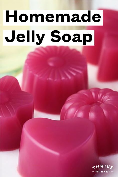 Shower Jellies Diy, Soap Jellies, Bath Jellies, Diy Jelly, Jelly Soap, Diy Soap Recipe, Shower Jellies, Handmade Soap Recipes, Homemade Jelly