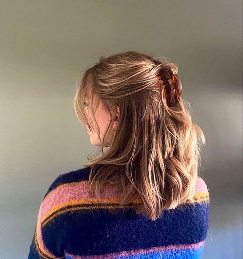 Her Hair, The Back, Blonde Hair, See More, Blonde, Hairstyles, Hair, Beauty