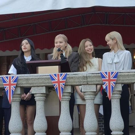 Queens Birthday Party, Queen Elizabeth Birthday, Ji Soo Wallpaper, Rosé Birthday, 4 Wallpaper, Queen Birthday, Kushina Uzumaki, Blackpink Members, Rosé And Jennie