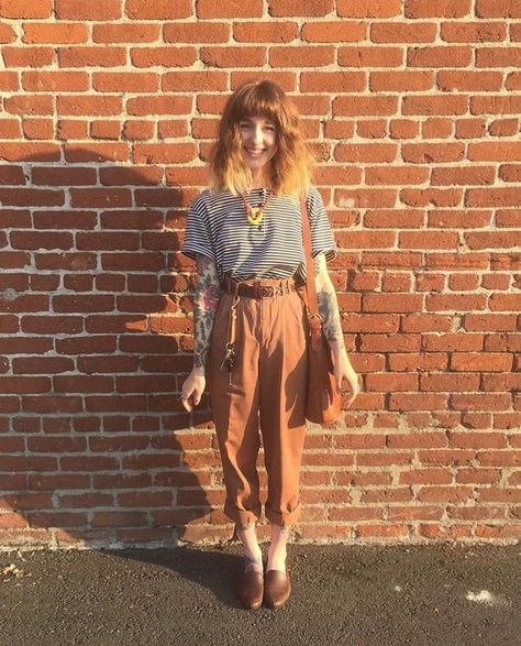 Taylor McGuire Outfits With Jordan 1s Fashion Styles, Fashion Design Inspiration, Vintage Outfits 50s, Moda Grunge, Fashion Guys, Estilo Hipster, Vintage Outfits 90s, Look Office, Mode Hippie