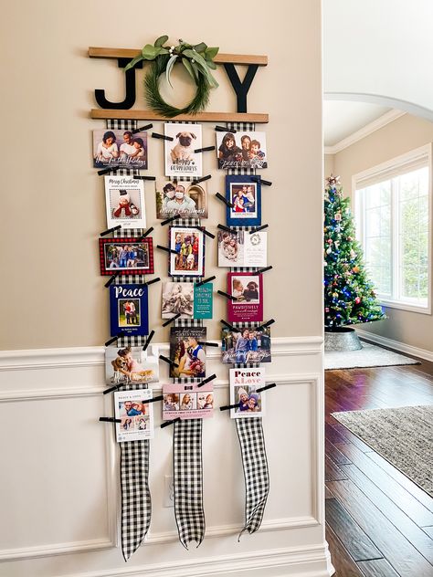 Diy Christmas Card Hanger, Christmas Card Collection Ideas, How To Hang Christmas Cards Ideas, Cute Ways To Display Christmas Cards, Hanging Christmas Cards Display, Christmas Card Display Ideas Wall, How To Display Holiday Cards, Christmas Card Storage Ideas, Wooden Christmas Card Holder