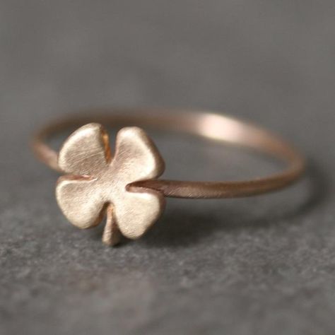 Irish Wedding Rings, Clover Ring, Clover Jewelry, Pendant Shade, Four Leaves, Put A Ring On It, Four Leaf, Leaf Clover, Four Leaf Clover