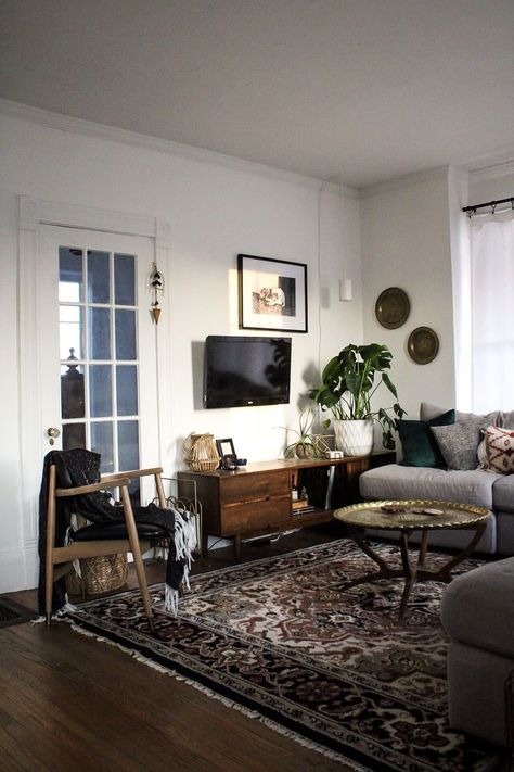 Modern Vintage, Victorian House Tour | Eclectic, boho living room | Miranda Schroeder Blog Modern Academia Living Room, Small Living Room Ideas Mid Century, Eclectic Living Room Gray Couch, Transitional Vintage Living Room, Vintage Victorian Decor, Vintage Modern Decor Living Room, Modern And Antique Mix Living Room, Antique And Modern Mix Living Rooms, Modern Vintage Decor Living Room