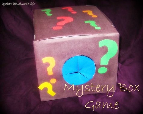 Handmade Life: Mystery Box Game Mystery Themed Crafts, Mystery Boxes Ideas, Mystery Activities For Kids, Sensory Box Ideas, Mystery Box Game, Mystery Box For Kids, Mystery Activities, Mystery Box Ideas, Animation Nature