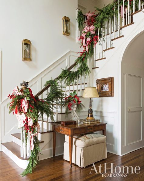 Jeremy Carter uses fresh holiday décor to highlight the traditional, collected aspects of a family home Christmas Staircase, Christmas Tree Lots, Christmas Classic, Classic Home Decor, Christmas Greenery, Instagram Christmas, Baby Shower Decor, Gorgeous Christmas, Christmas Aesthetic