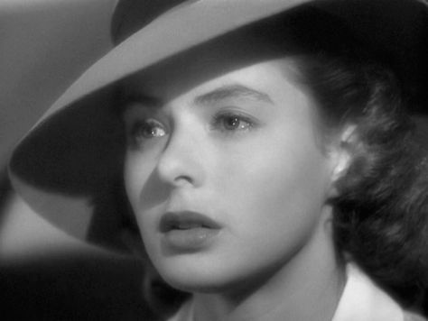 Ingrid Bergman: Casablanca Ingrid Bergman Casablanca, Klasik Hollywood, Casablanca 1942, Jean Renoir, Isabella Rossellini, Jean Harlow, Goldie Hawn, Steve Martin, Ingrid Bergman