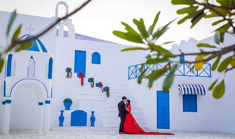 Pre Wedding Shoot Location Ideas, Pre Wedding Shoot In Delhi, Cupal Pose, Jaipur Prewedding, Ground Photography, Bali Pool, Amazing Wedding Ideas, Pre Wedding Photoshoot Props, Wedding Photography Props