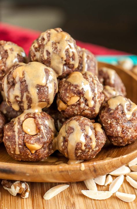 Peanut Butter Energy Balls, Cherry Tomato Recipes, Lunchbox Treats, Energy Ball Recipe, Post Workout Snacks, Cracker Recipes, Workout Snacks, Energy Balls, Drive Thru