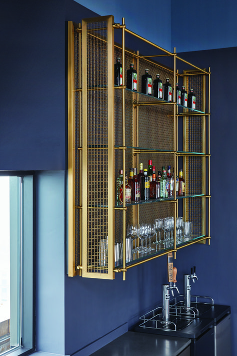 Loft Wall, System Furniture, Bar Sala, Decoration Restaurant, Bar Shelves, Wall Hanging Shelves, Home Bar Designs, Glass Bar, Bar Room