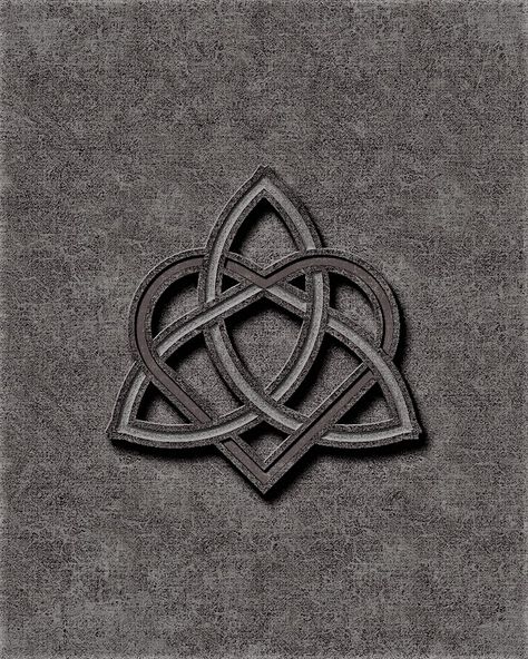 The Celtic Knots (Different Types And Meanings) - Ireland Travel Guides Celtic Love Tattoo, Celtic Marriage Knot, Celtic Family Knot, St Brigid Tattoo, Celtic Knots And Meanings, Celtic Symbol For Friendship, Celtic Love Symbols, Celtic Drawings, Celtic Knot Meanings