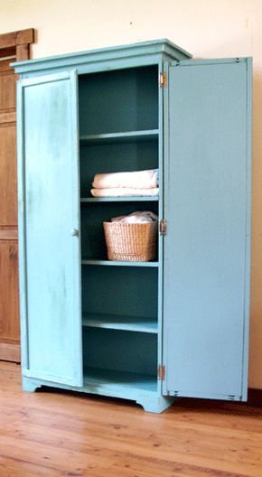 Plans for making an armoire that can also function as a pantry or linen closet or any number of capacities! Armoire Diy, Diy Pantry, Laundry Ideas, Closet Organization Diy, Honey Do, Diy Kitchen Storage, Things To Build, Bookshelves Diy, Metal Cabinet