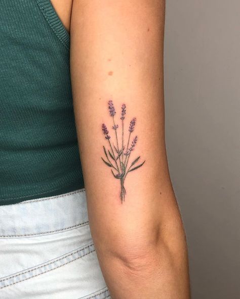 101 Amazing Lavender Tattoo Designs You Will Love! | Outsons | Men's Fashion Tips And Style Guide For 2020 Lavender Tattoo Color, Flower Tattoo Lavender, Aiden Tattoo, Lavender Plant Tattoo, Simple Plant Tattoo, Tyler Tattoo, Tattoo Lavender, Lavender Tattoos, Purple Flower Tattoos