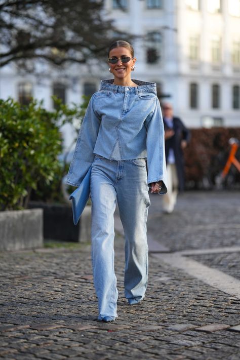 Copenhagen Fashion Week AW23 Street Style: Denim 2.0 Suistanable Fashion, Denim Redesign, Denim Fashion Runway, Double Denim Fashion, Bohemian Jeans, Upcycle Denim, Street Style Denim, Copenhagen Fashion Week Street Style, Ropa Upcycling