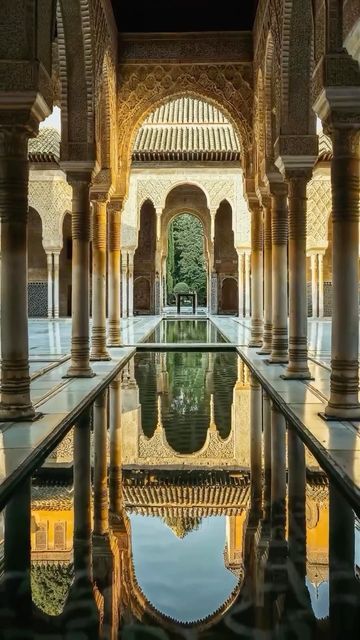 MoroccoDestinations on Instagram: "The Moroccan Architecture 🇲🇦🇲🇦" Moroccan Architecture Traditional, North African Architecture, Marrakech Architecture, Morroco Architecture, Morocco Architecture, Morocco Wedding, Architecture Styles, Moroccan Architecture, Moorish Architecture