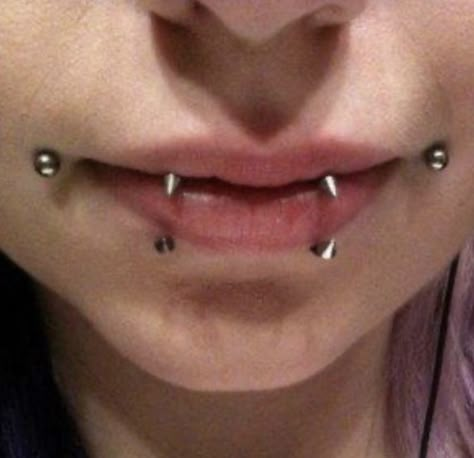 Joker Bites Piercing, Lip Jewelry Piercing, Kitty Fangs Piercing, Lip Persings, Joker Piercing, Raccoon Bites Piercing, Snakebite Jewelry, Kitty Bites Piercing, Vampire Bites Piercing